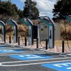 マルチコネクタタイプ（6口）EV急速充電器：浜松SA下り線