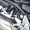 ホンダ CB1000R。リヤサスはリンクを持たないカンチレバー式。伸び側減衰力とプリロードを調整可能