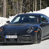 ポルシェ 911 GTS 改良新型プロトタイプ（スクープ写真）