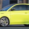 アバルト 500e の「ツーリズモ」