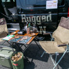 リーズナブルな「ハイエース」バンコン「Rugged VAN（ラギッドバン）」に若者たちが注目……神奈川キャンピングカーフェア