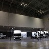 いすゞエルフ新型のラインナップ。向かって左端がエルフmio。