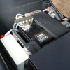 フロア下にはサブバッテリーを設置する。電源部の強化に力を入れるオーナーなので、バッテリーにも気を配った。