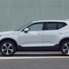 ボルボ XC40 アルティメットB4 AWD