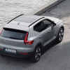 ボルボ XC40 アルティメットB4 AWD ダークエディション
