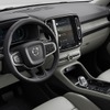 ボルボ XC40 アルティメットB4 AWD