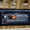 走行中でもパッセンジャー向けとして動画コンテンツやゲームを表示できたり、一つのコントローラーから様々な表示モードや、インテリア照明の設定ができる