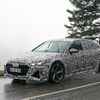 アウディ RS7 次期型と思われるプロトタイプ車両（スクープ写真）