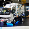 豪ブリスベン・トラックショーで公開した三菱ふそうの電気小型トラック eキャンター新型