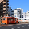 伊予鉄道の鉄道線と軌道線の平面交差。