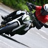スズキ GSX-8Sと伊丹孝裕