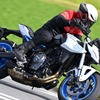 スズキ GSX-8Sと伊丹孝裕