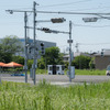 新型車両「MiCa」（左）と「NAVYA ARMA」（右）