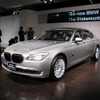 【BMW 7シリーズ 新型発表】4輪操舵システムで小回りスイスイ