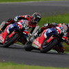 トップタイムをマークした#33 Team HRCのメイン車両（左）とテスト車両（右）