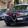 アルファロメオ・トナーレ・ハイブリッド のイタリア国家憲兵の「カラビニエリ」仕様