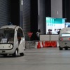 「Milee」は、「止まれ」標識の位置では自動的に一時停止して安全を確認した再スタートした