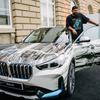 BMW iX1 のアートカー