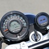 インストルメント総観　アナデジメーターとナビディスプレイが装備されている。