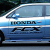 2002年内、ホンダは燃料電池車『FCX』をアメリカで販売開始