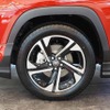 タイヤは215/55R18 95Vを履く