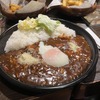「サンアロハ」のカレー