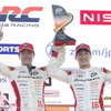 優勝した#16 ARTA MUGEN NSX-GTの大津弘樹（左）と福住仁嶺（右）