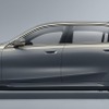 BMW i5 のロングホイールベース（中国仕様）