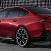 BMW i5 の「Mパフォーマンスパーツ」装着車