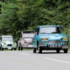 シトロエン アミ8を先頭に2CV達が続く