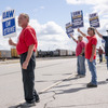 ストライキ中のUAW（9月18日、オハイオ州）