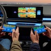 BMW の車内で可能になる「AirConsole」によるゲーム体験（写真は 5シリーズ 新型）
