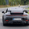 ポルシェ 911 GTSハイブリッド プロトタイプ エアロパッケージ（スクープ写真）