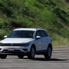 セミアクティブサスペンションシステム用の試乗車VWティグアン