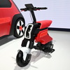 折りたたみ式電動バイクのポケット コンセプト（ジャパンモビリティショー2023）