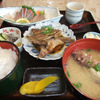 漁業が盛んな長島では海鮮系の定食が激安で食べられる。