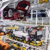 ドイツ・レーゲンスブルク工場で生産を開始したBMW iX2