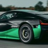リバース走行で最高速275.74km/hを計測しギネス新記録と認定されたリマック・ネヴェーラ