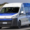 水素エンジン搭載の海外向けトヨタ・ハイエース 新型のプロトタイプ