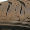 まずはオールシーズンタイヤとして製品化される模様