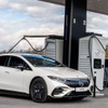 メルセデスベンツの新充電ステーション「チャージングハブ」
