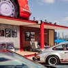 「最も大きなインフレータブル（空気を入れて膨らむ）自動車」としてギネス世界新記録に認定された全長20mのポルシェ911