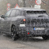 BMW iX3 後継モデルの「ノイエ・クラッセSUV」プロトタイプ（スクープ写真）