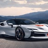 誌面に登場する車：フェラーリSF90XXストラダーレ