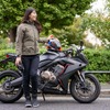レディースバイク用品店Baicoが、女性ライダーの声に応えた新商品「ブラックスキニー」を開発