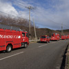 能登半島地震：石川県輪島市の朝市横丁方面へむかう消防車（1月2日、石川県輪島市）