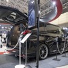 あのHKSがハイエースをPHEVにしちゃった！カーボンニュートラルもチューニングも本気のHKS…東京オートサロン2024