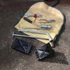 昔の新車にはこのような工具セットが必ずついていた。プラグレンチが入っているのも普通