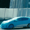 建設工事現場近くに駐車すると、塗料や鉄粉、コンクリートなどが飛び散ってボディに付着する“飛散事故”に遭いやすい