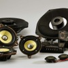 BMW専用モデル「BMF30KV3」と、既発売のFOCAL製BMW専用200mmフラットサブウーファー 「ISUBBMW4」×2個による組み合わせイメージ